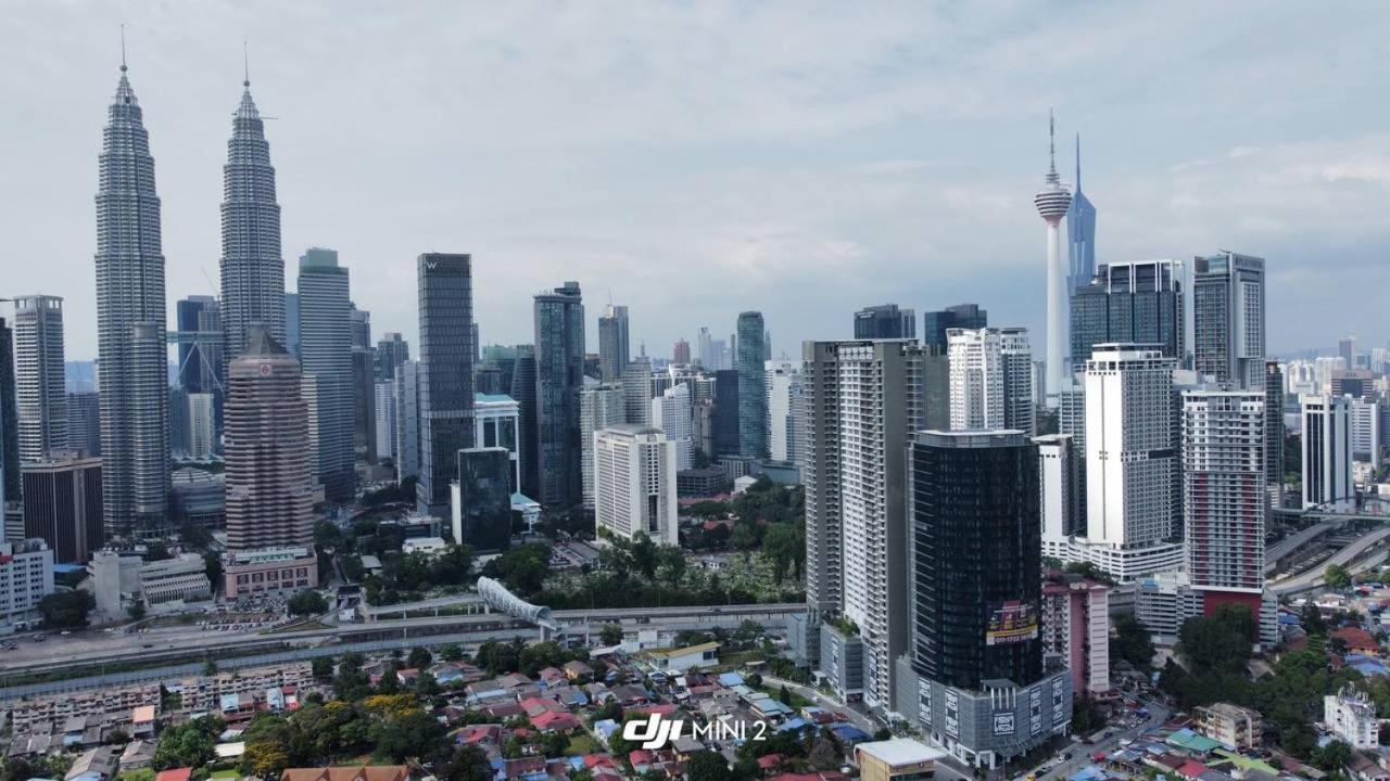 Legasi Kampung Baru Guesthouse Kuala Lumpur Esterno foto